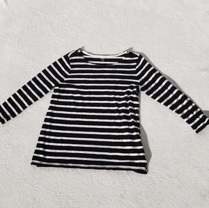 Old Navy Black and White 3/4 Top